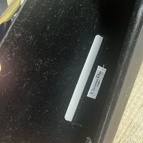 Authentic sunglasses - Picture 2 of 9